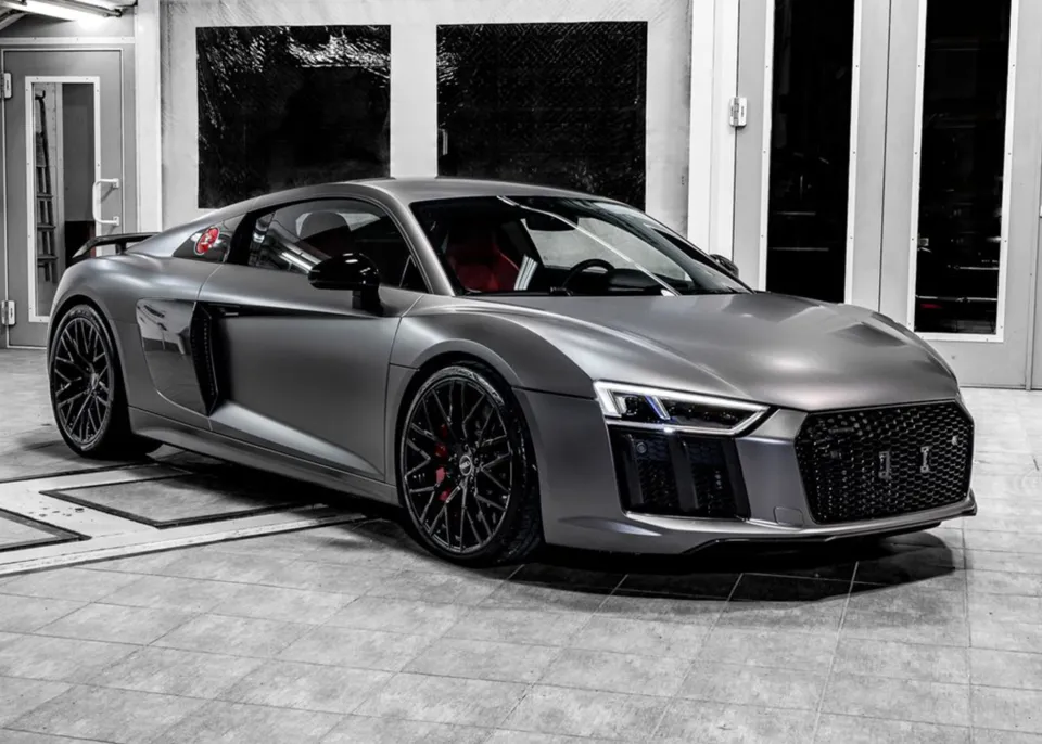 Audi R8 V10+ - Audi zur Miete